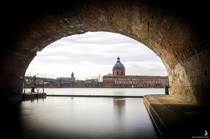 Sous le pont